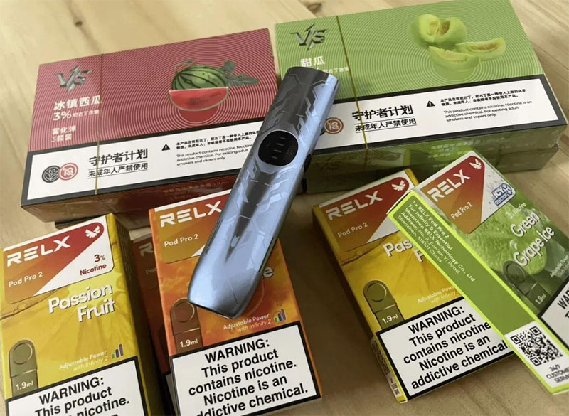 Exploring the Benefits and Risks of Electronic Cigarettes with Nicotine